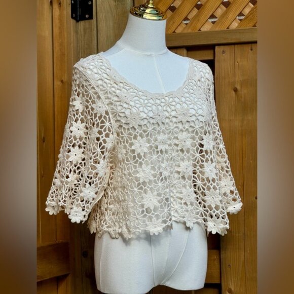 🆕 FARM Rio 🧿 NWOT Off White Crochet Crop Top, Sz Sm - Picture 2 of 13